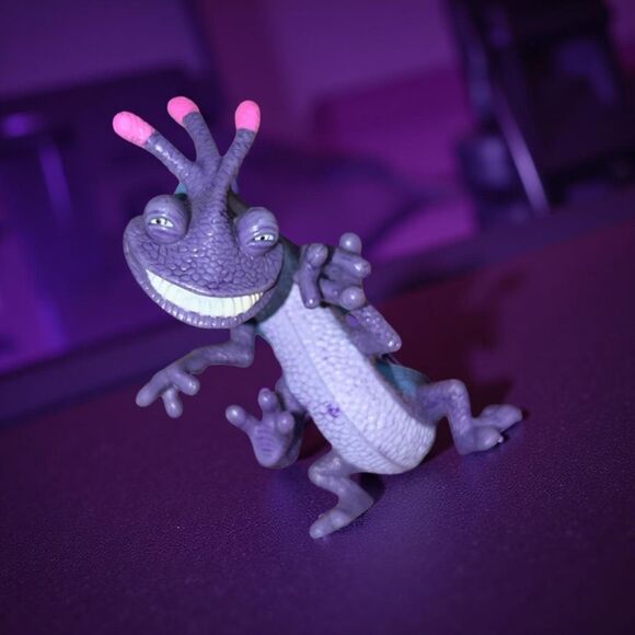 2001 Monsters Inc Randall Boggs Purple Villain Disney Pixar Articulated B10 - Picture 1 of 4